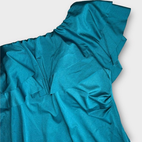 Cacique Swim Lightly Lined No-Wire Relaxed One-Shoulder Ruffle Tankini Top 16 - Picture 2 of 12